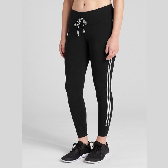 GapFit Blackout Drawcord Side stripe jogger XL NWOT - Picture 1 of 10